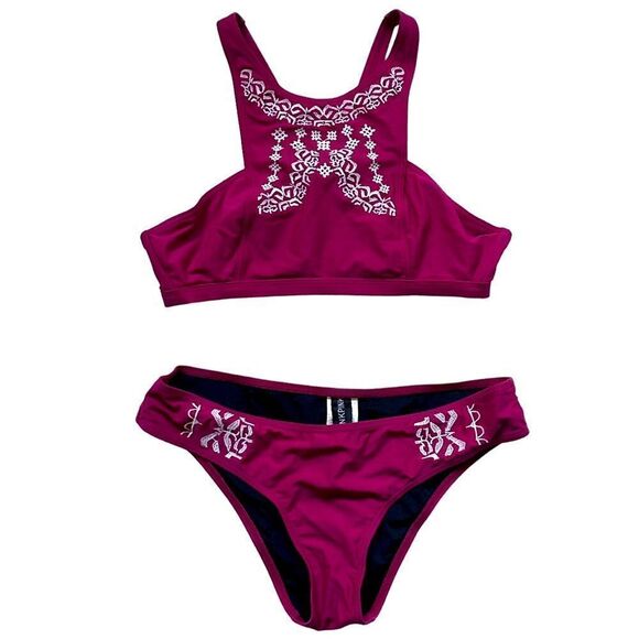 MINKPINK CORAL Red Racerback Embroidered Women's 2 piece bikini Size Medium​ - Picture 1 of 11